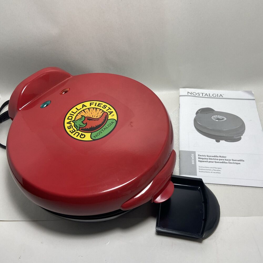 Nostalgia 6-Wedge Electric Quesadilla Maker with Extra Stuffing Latch New no Box